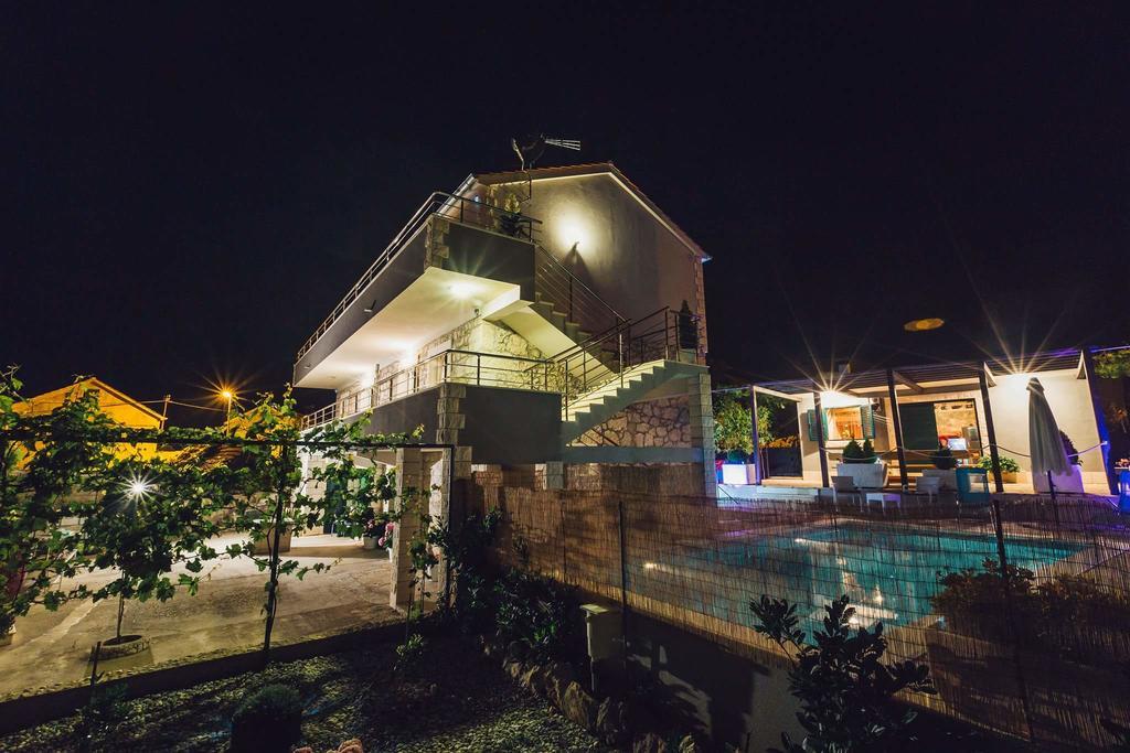 Holiday Home Gabi Рогозница Экстерьер фото