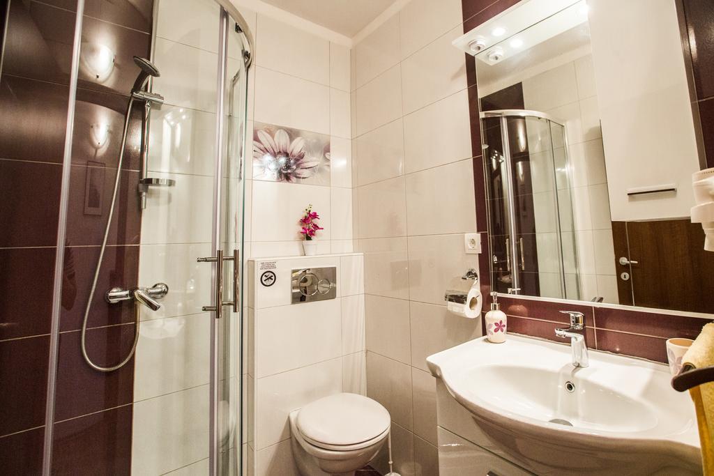 Holiday Home Gabi Рогозница Экстерьер фото