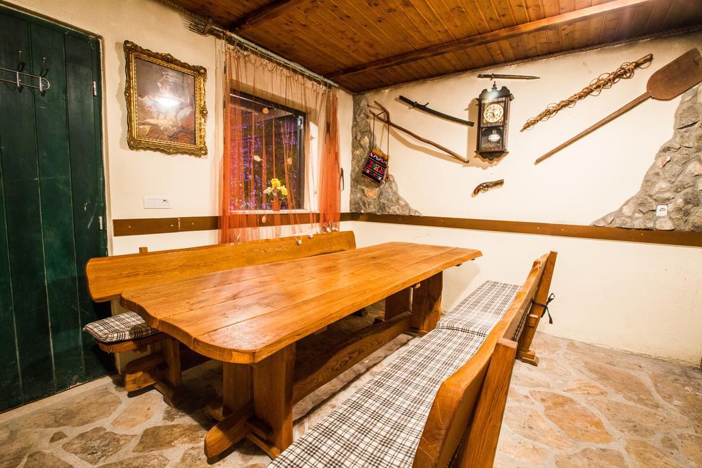 Holiday Home Gabi Рогозница Экстерьер фото